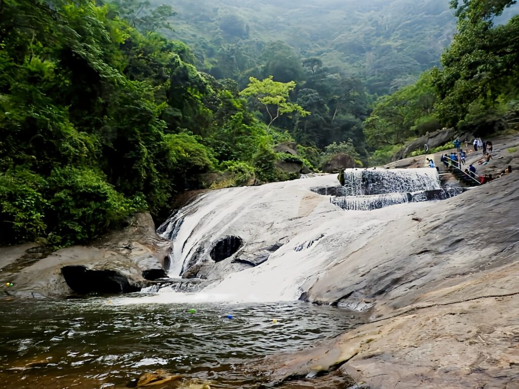 Kovai Kutralam Waterfall